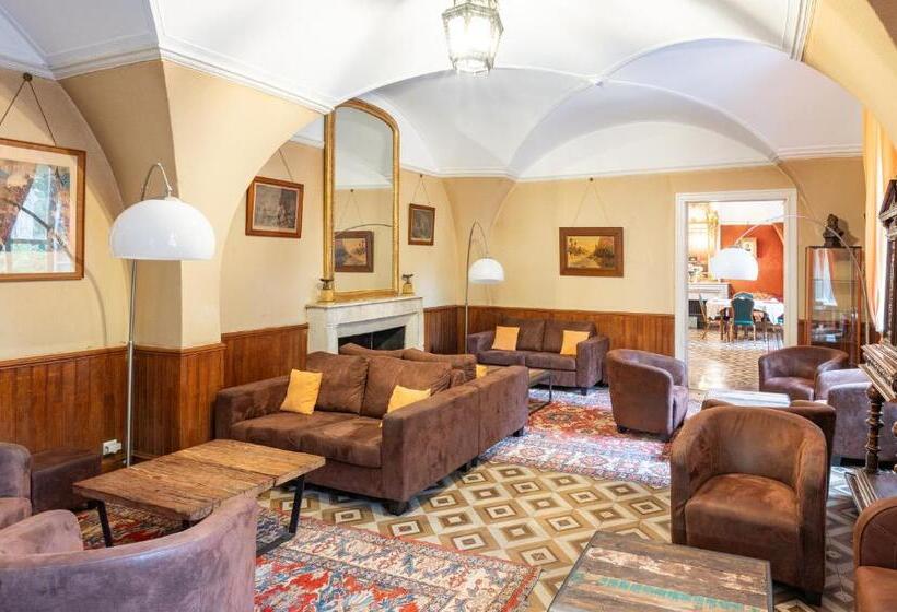 ホテル Château De Servanes