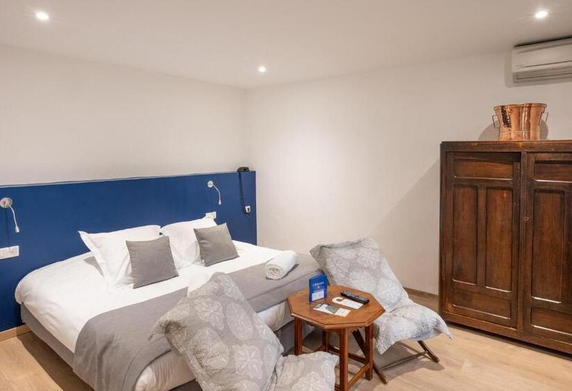 ホテル Château De Servanes