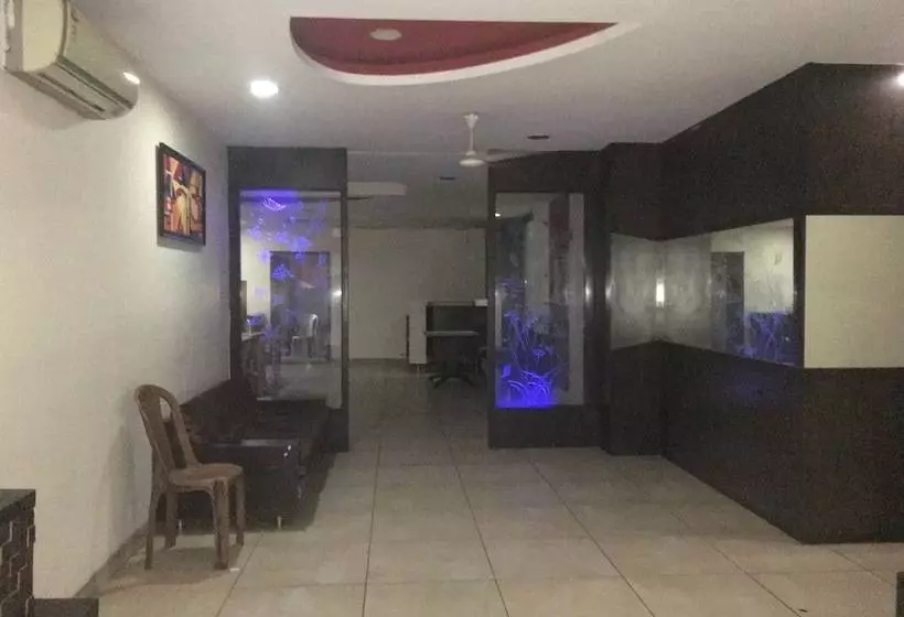 ホテル Maanpreet