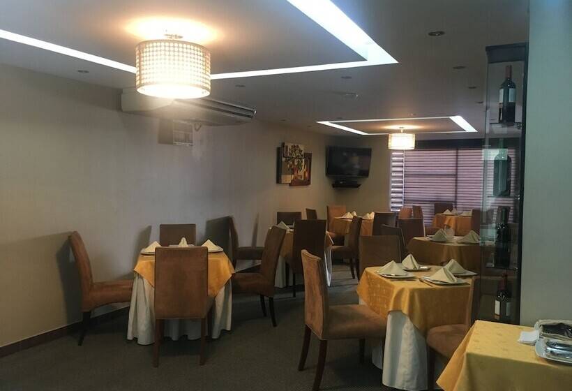 ホテル Los Almendros