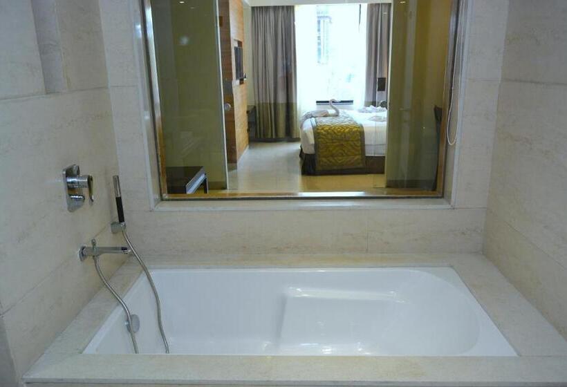 Hotelli Orion Premiere