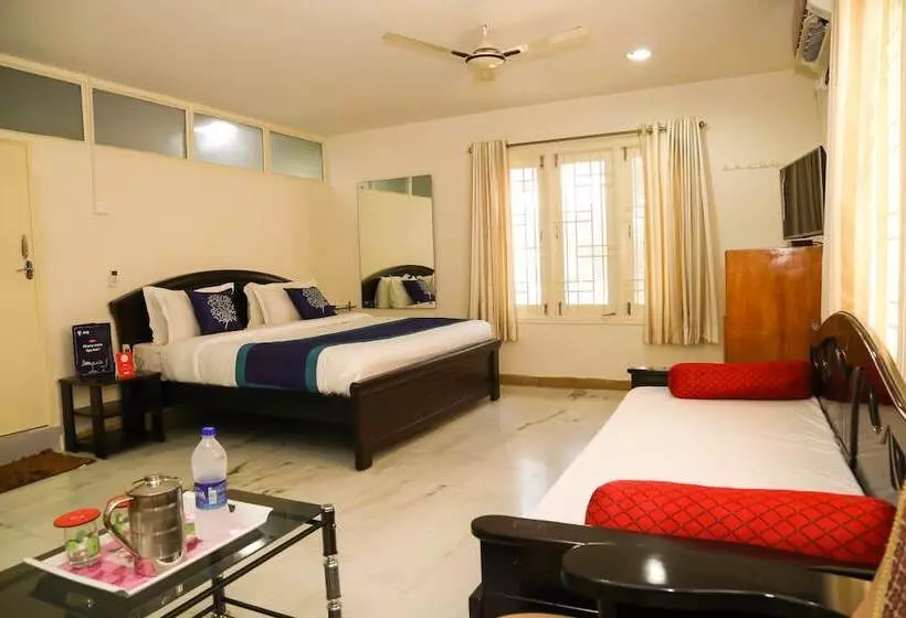ホテル Oyo Apartments Near Balaji Colony