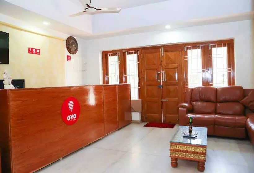 ホテル Oyo Apartments Near Balaji Colony