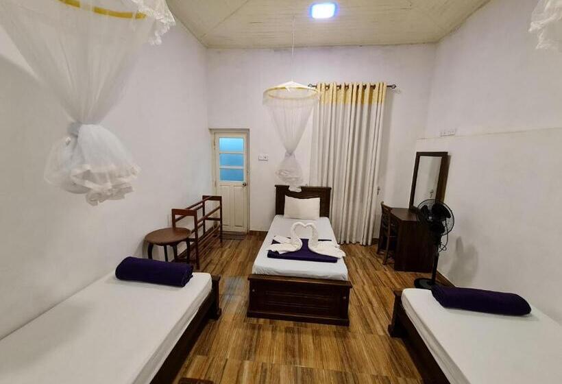 هتل Serendib Hill