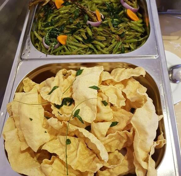 هتل Serendib Hill