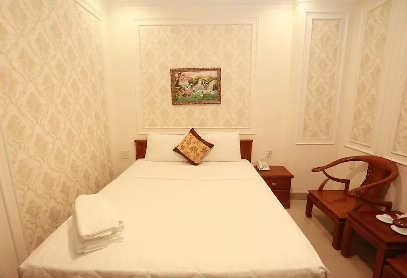 Thanh Tai Hotel 1