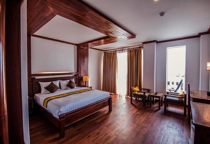 בית מלון כפרי The Palm Bay Resort