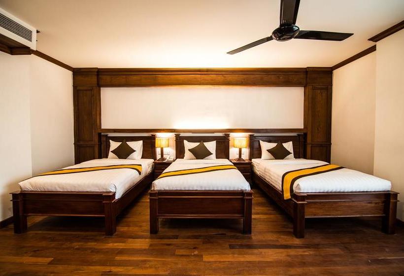 בית מלון כפרי The Palm Bay Resort