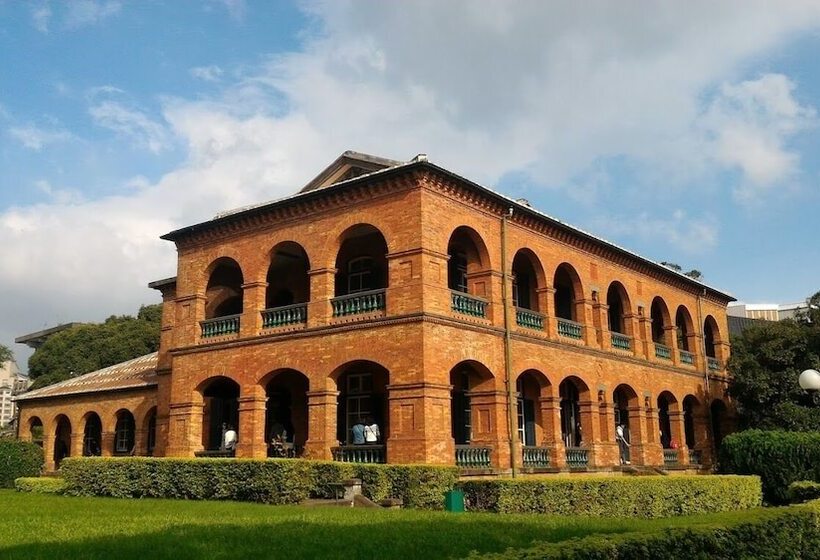 Tourist Bunny Hostel