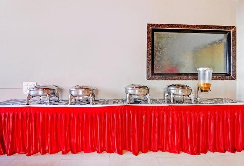 Treebo Vhyomaan Resort