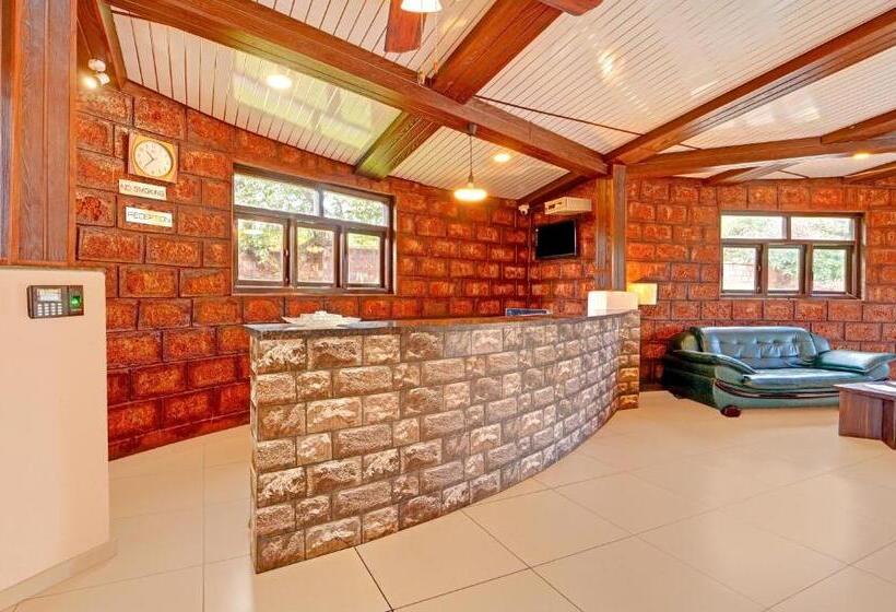 Treebo Vhyomaan Resort