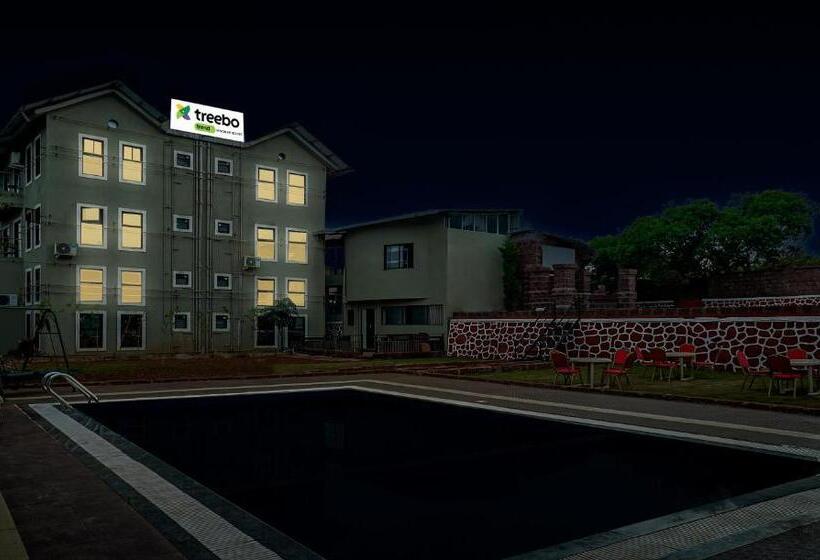 Treebo Vhyomaan Resort