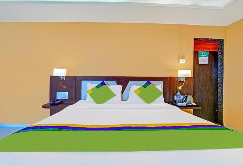 Treebo Vhyomaan Resort