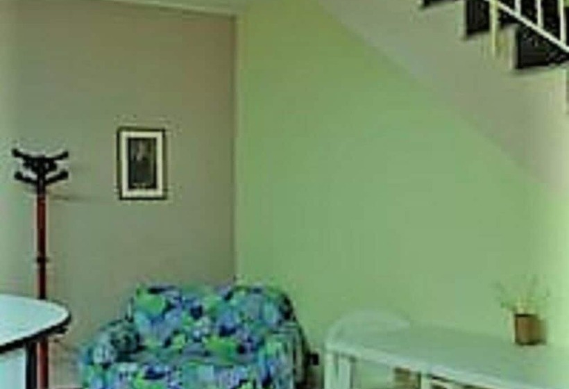 تختخواب و صبحانه Villa Autostrada A 18