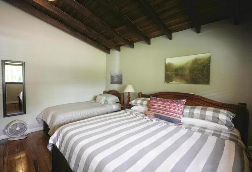 تختخواب و صبحانه Villas Aracari