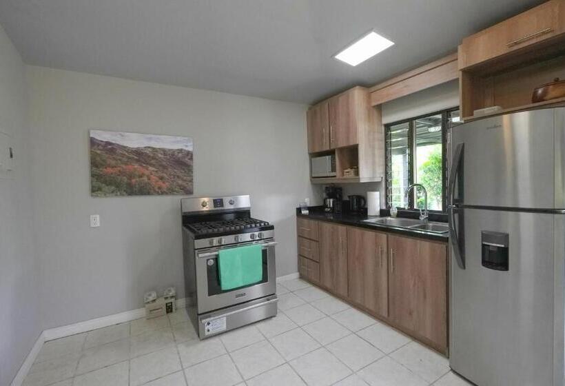 تختخواب و صبحانه Villas Aracari