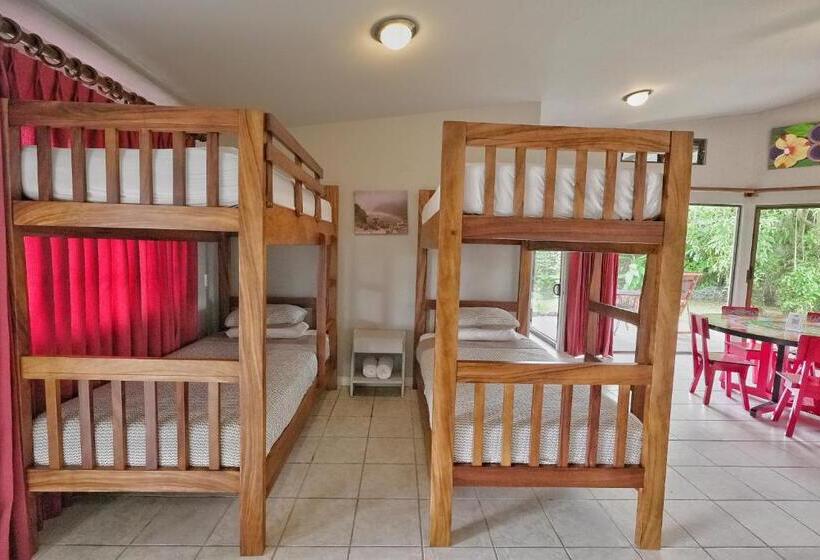 تختخواب و صبحانه Villas Aracari