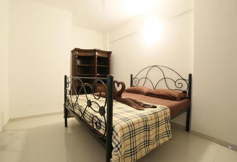 Hotelli Acons Palm Beach