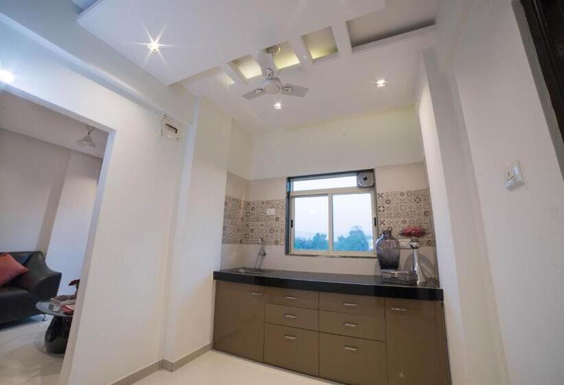 Hotelli Acons Palm Beach