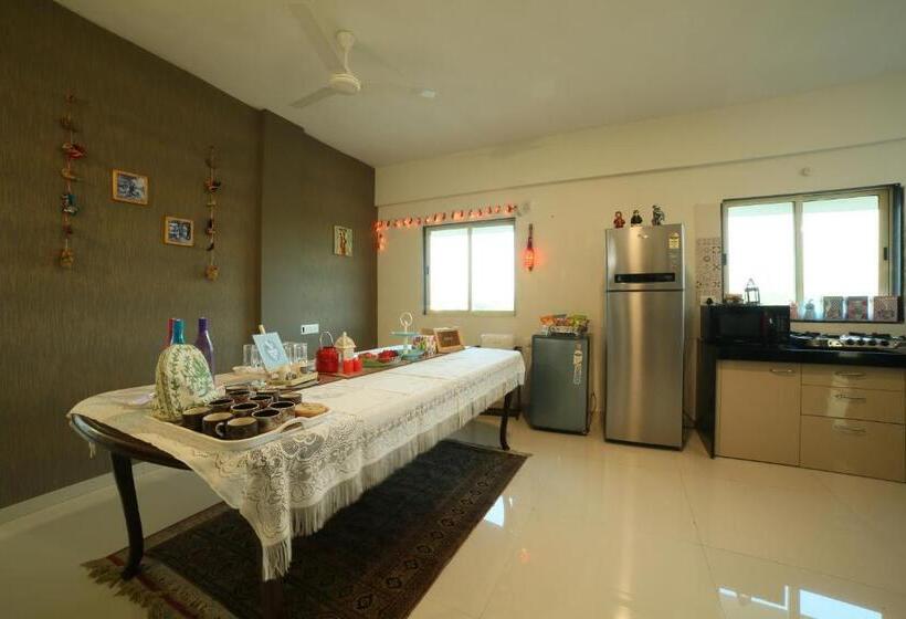 Hotelli Acons Palm Beach