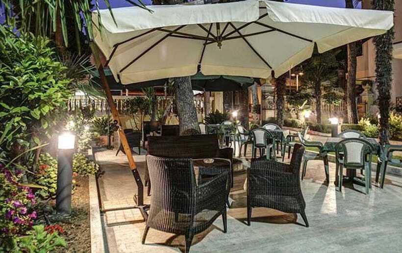 فندق Ester Safer