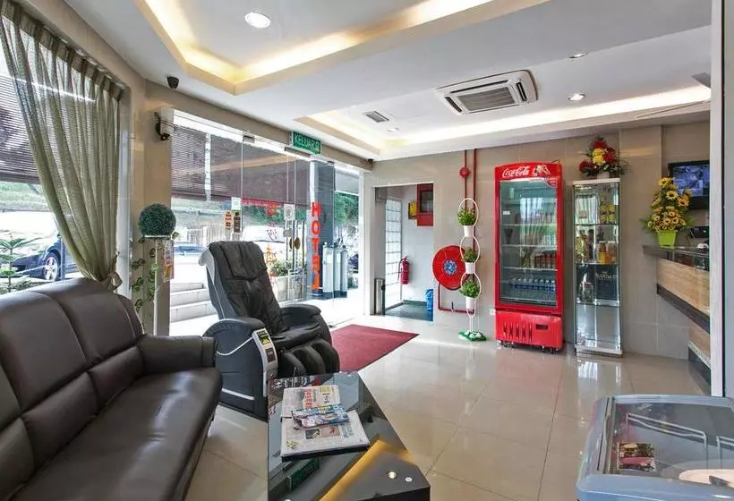 ホテル Oyo Rooms Tuanku Jaafar Hospital