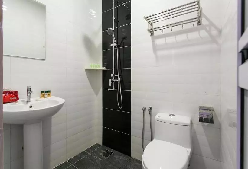 ホテル Oyo Rooms Tuanku Jaafar Hospital