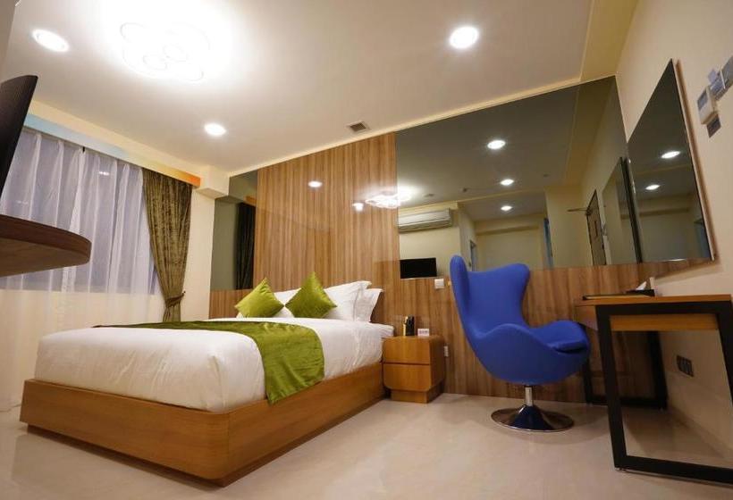 هتل Zen Premium Kallang