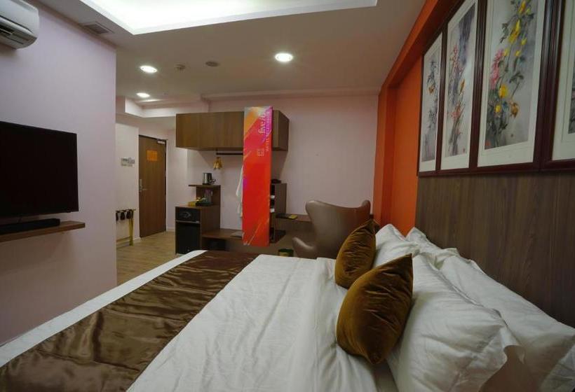 هتل Zen Premium Kallang