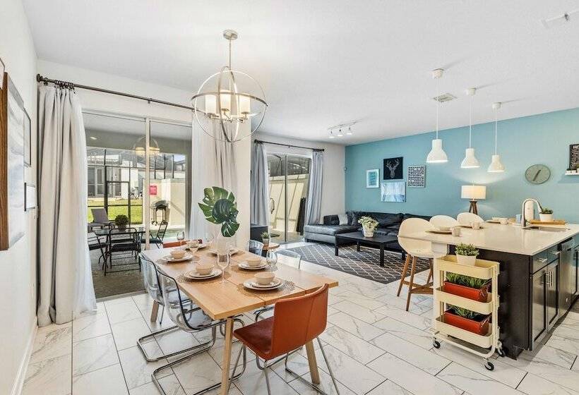 1570 Sandbagger Drive