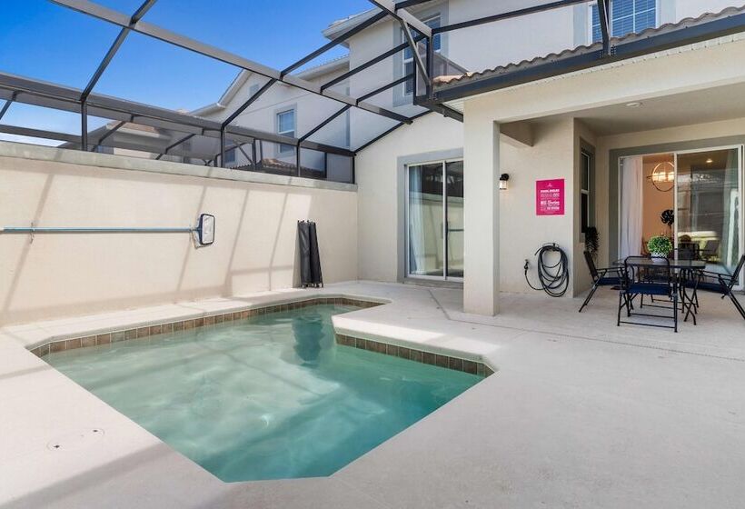 1570 Sandbagger Drive