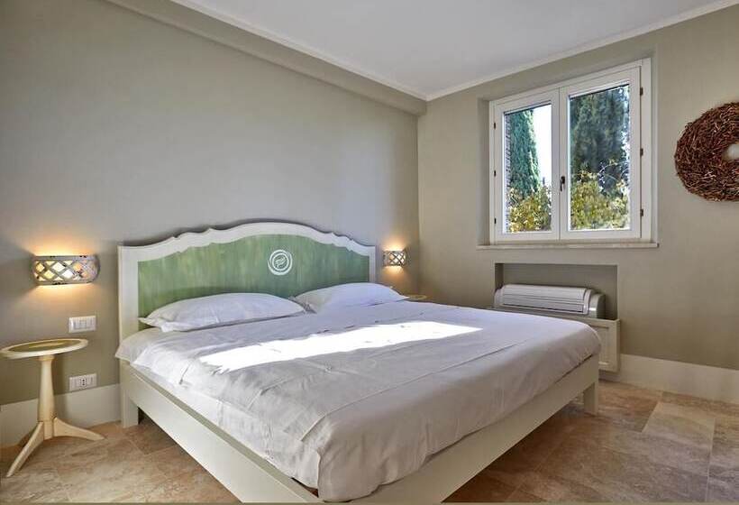 צימר Saturnalia Village Rooms