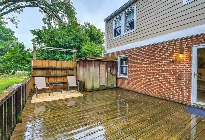 Charming Damascus Retreat W/ Deck & Creek Views!