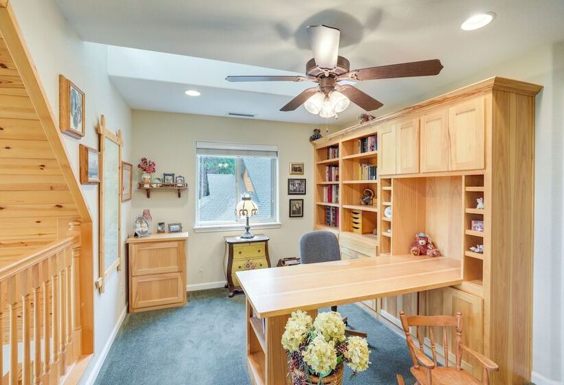 Cozy Chester Home W/ Patio & Lake Access!