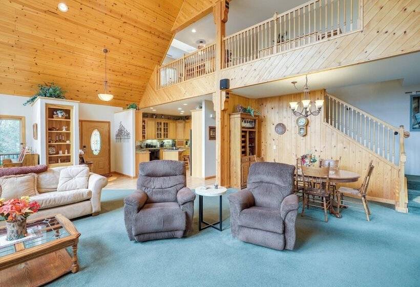 Cozy Chester Home W/ Patio & Lake Access!