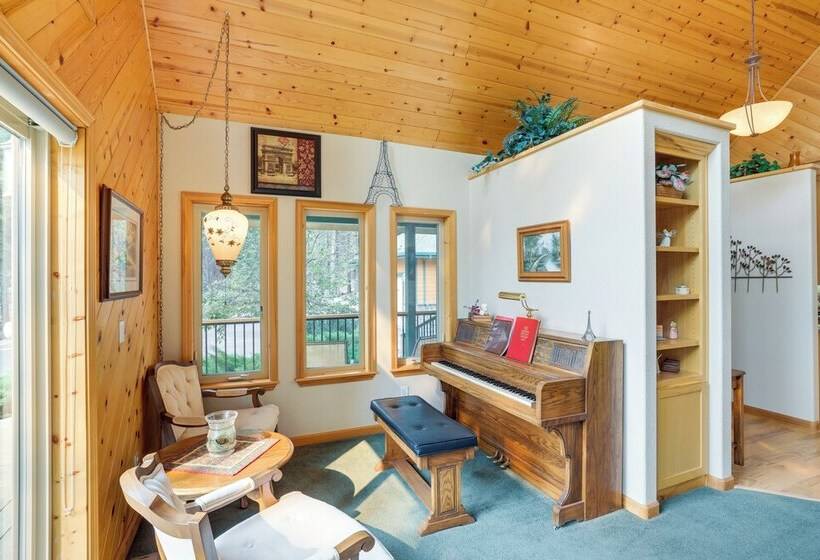 Cozy Chester Home W/ Patio & Lake Access!