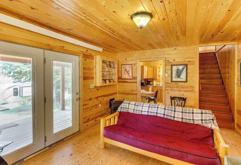 Deadwood Wolf Cabin W/ Fire Pit & Grill