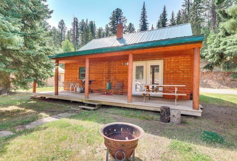 Deadwood Wolf Cabin W/ Fire Pit & Grill
