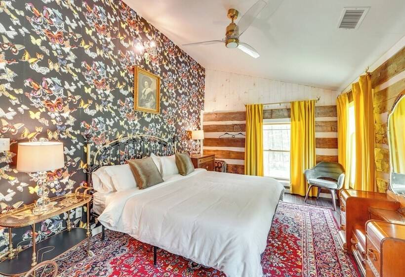 Eclectic Ulster County Cabin ~ 14 Mi To Waterfalls