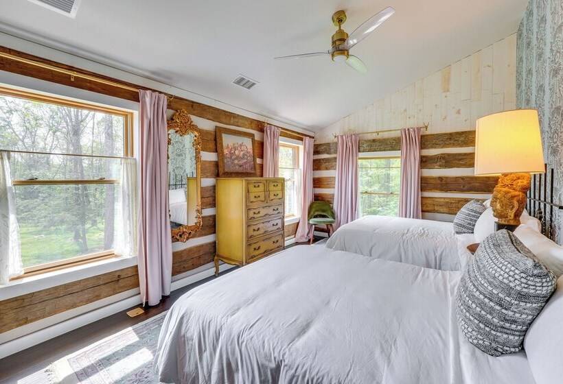 Eclectic Ulster County Cabin ~ 14 Mi To Waterfalls