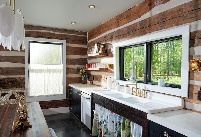 Eclectic Ulster County Cabin ~ 14 Mi To Waterfalls