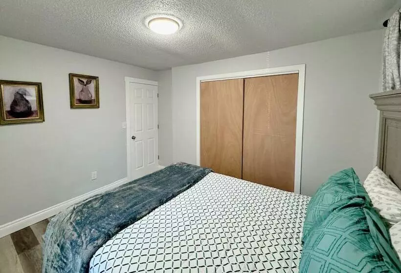 Majatalo Midtown Oasis