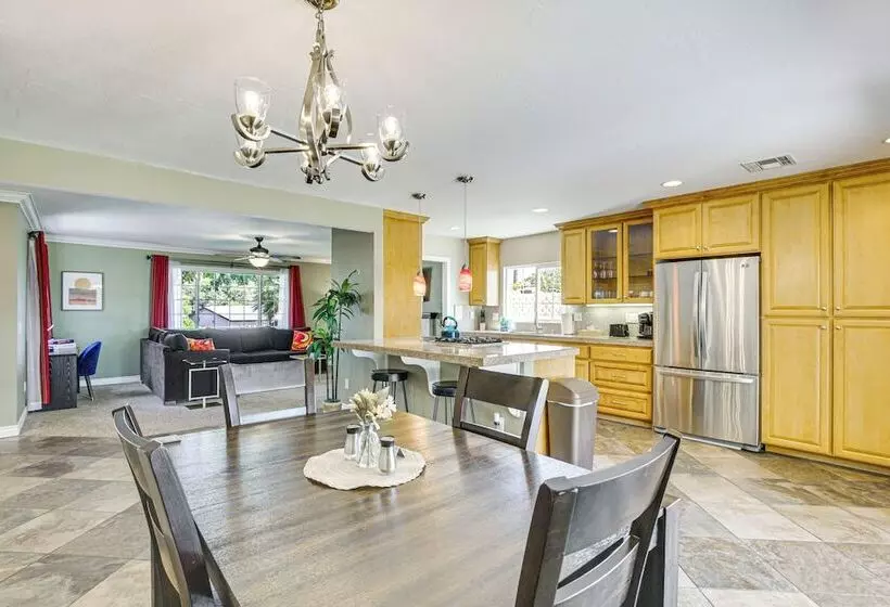 Poway Retreat W/ Stunning Sunset & Mountain Views!