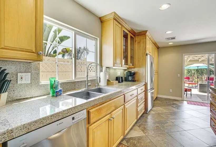 Poway Retreat W/ Stunning Sunset & Mountain Views!