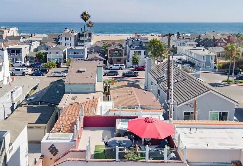 Shoreline Villa By Avantstay Steps To The Beach, Bay, & Pier!