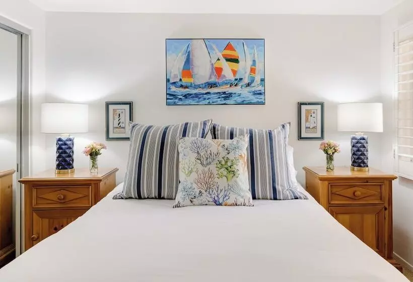 Shoreline Villa By Avantstay Steps To The Beach, Bay, & Pier!