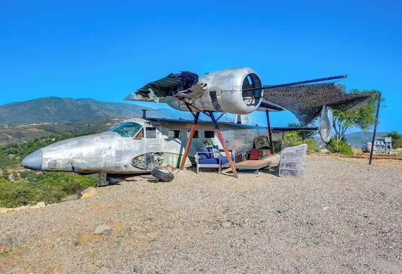 Fallbrook Airplane Home W/ Fire Pit & Mtn Views!