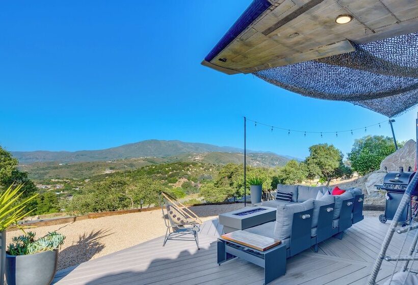 Fallbrook Airplane Home W/ Fire Pit & Mtn Views!