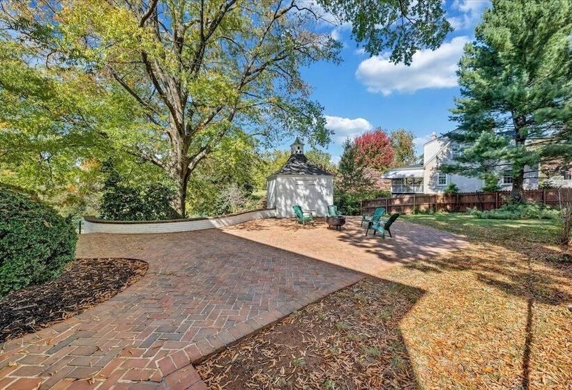 민박 The Oakdale Inn