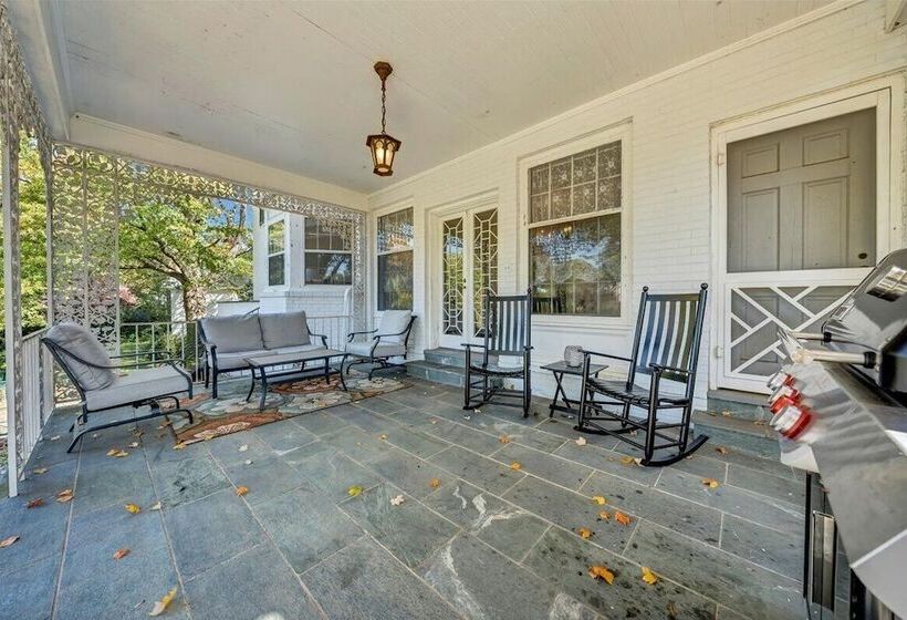 민박 The Oakdale Inn